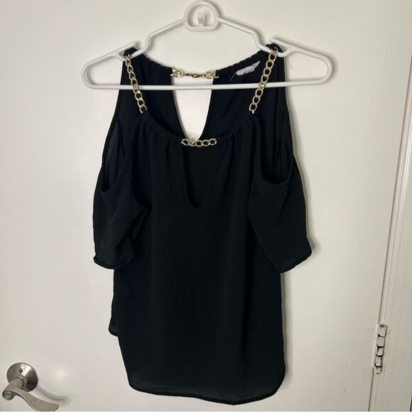 a'gaci Tops - Agaci | black short sleeve cut out blouse with gold chain | small